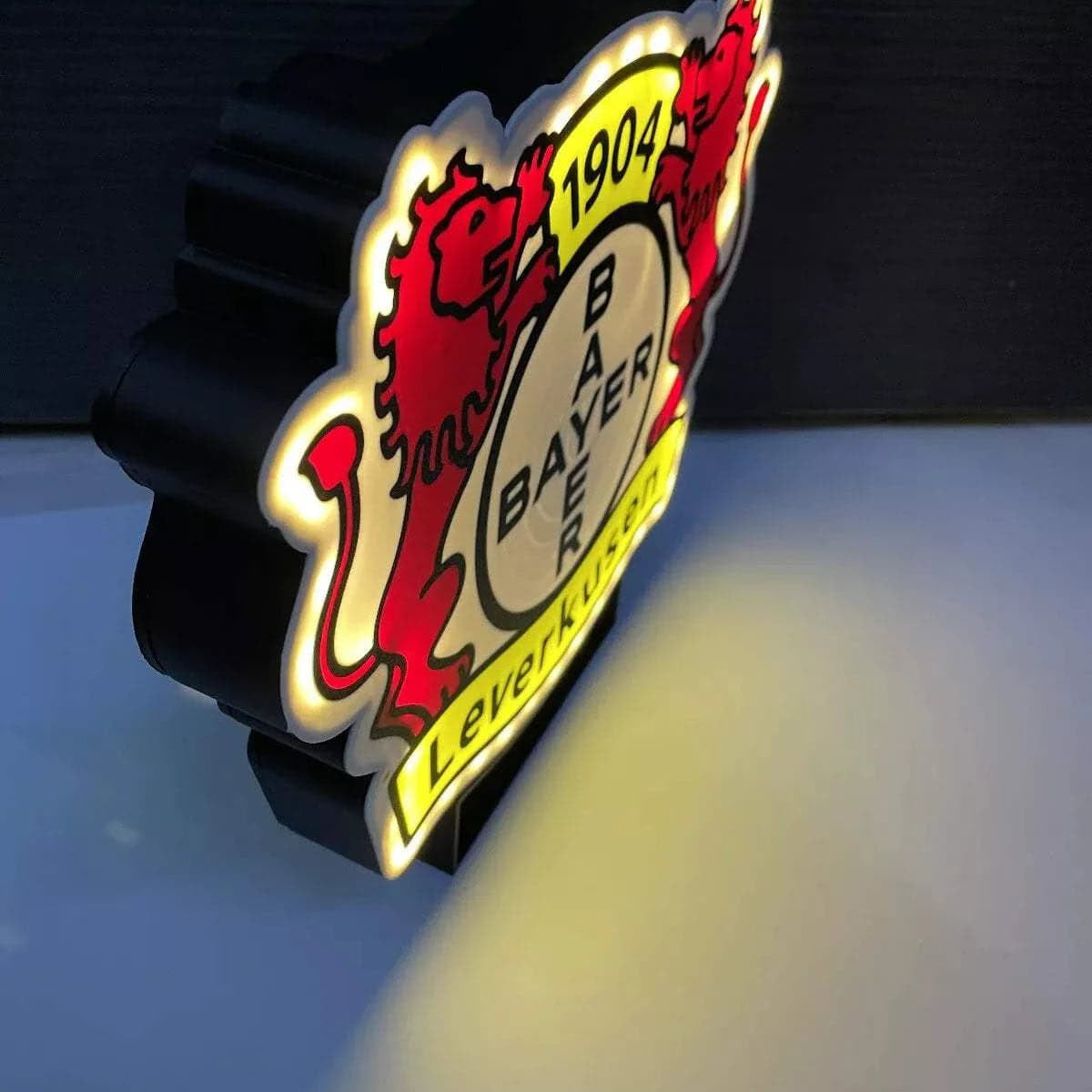 Bayer 04 Leverkusen LED-Leuchtschild – echtes Stadion-Feeling für Zuhause